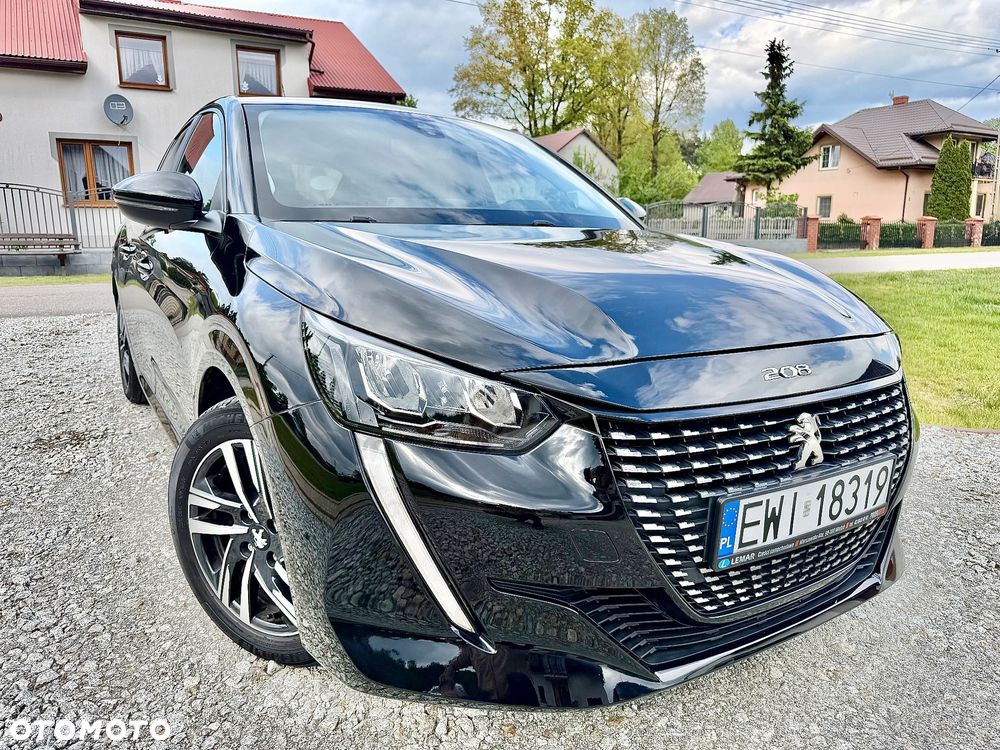 Peugeot 208 - 35