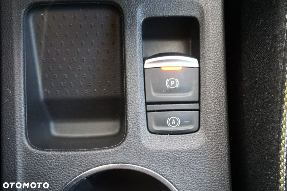 Renault Captur 1.0 TCe Techno - 25