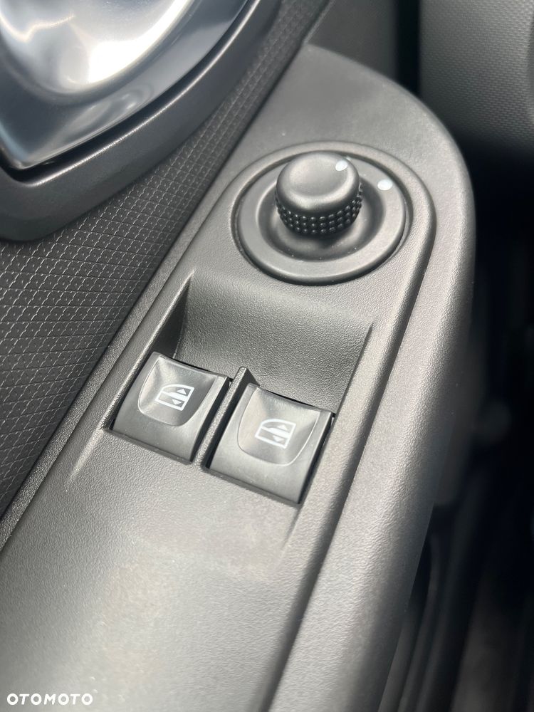 Renault Clio 1.2 16V Life EU6 - 20