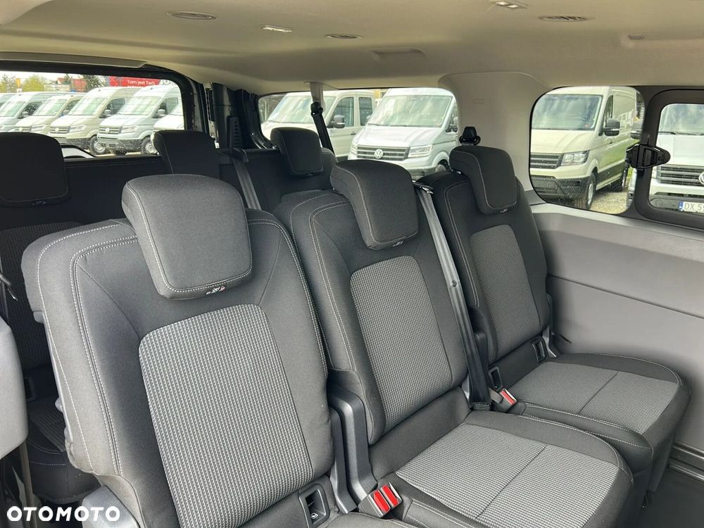 Volkswagen Transporter Kombi L2H1 M1 - 14