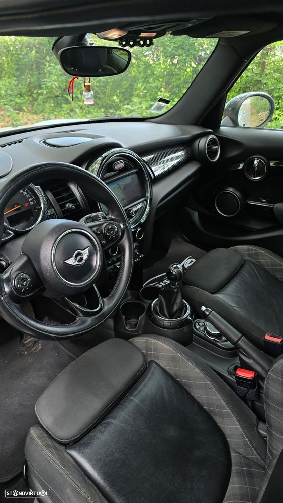 MINI 5 Portas Cooper SD - 25