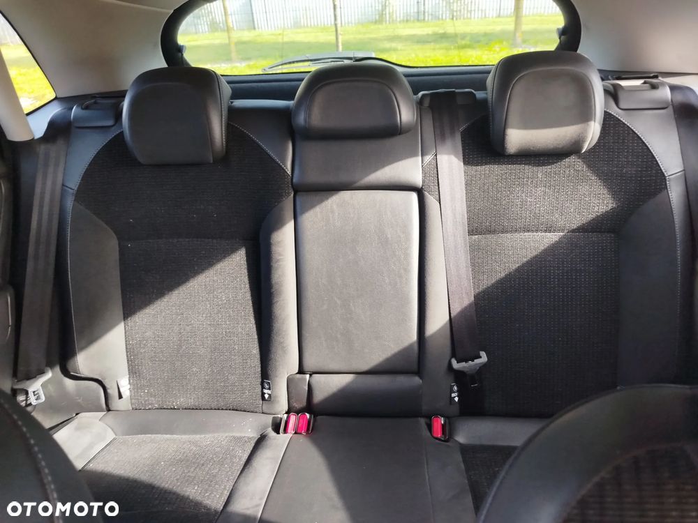 Citroën C4 1.6 e-HDi Exclusive MCP - 17
