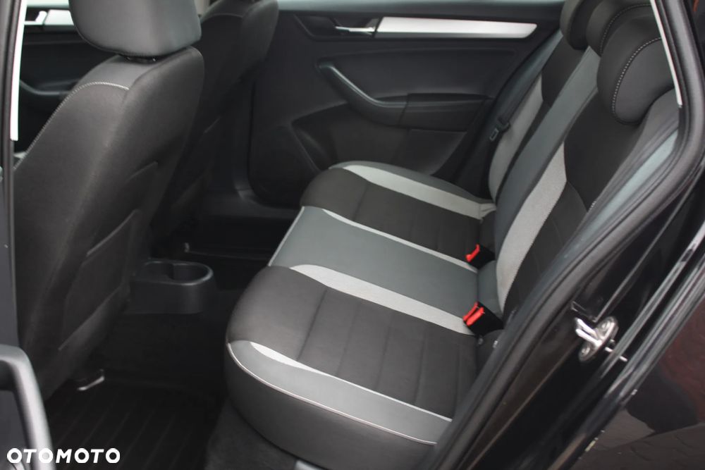 Skoda RAPID 1.0 TSI Style - 8
