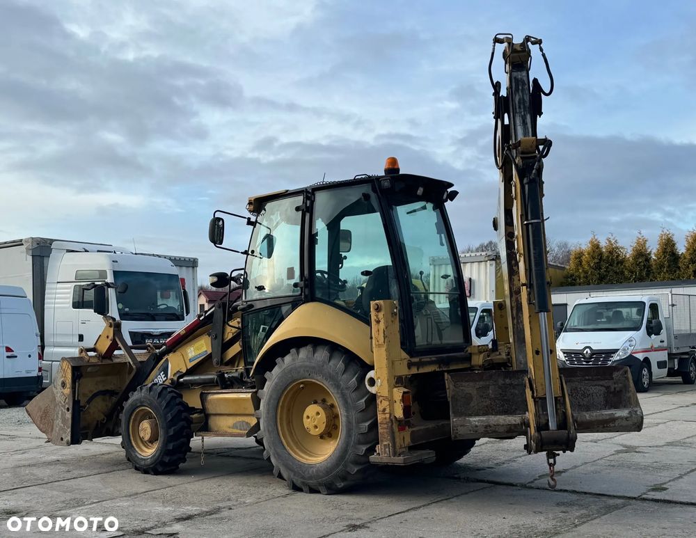 Caterpillar 428E - 4