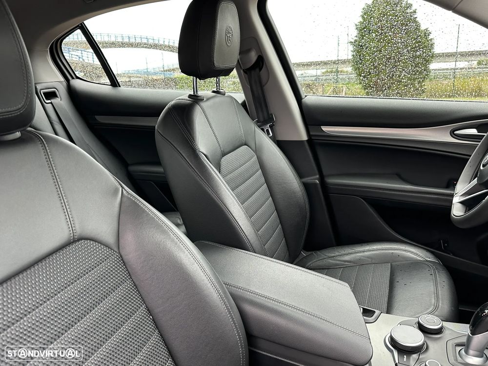 Alfa Romeo Stelvio 2.2 D Super AT8 - 36
