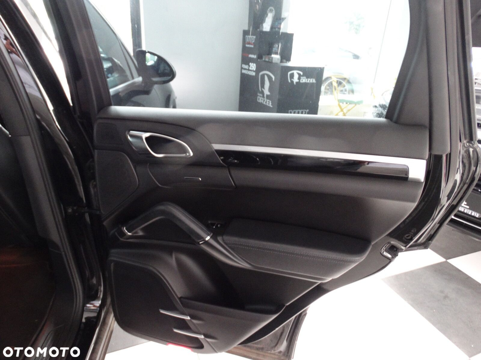 Porsche Cayenne - 39