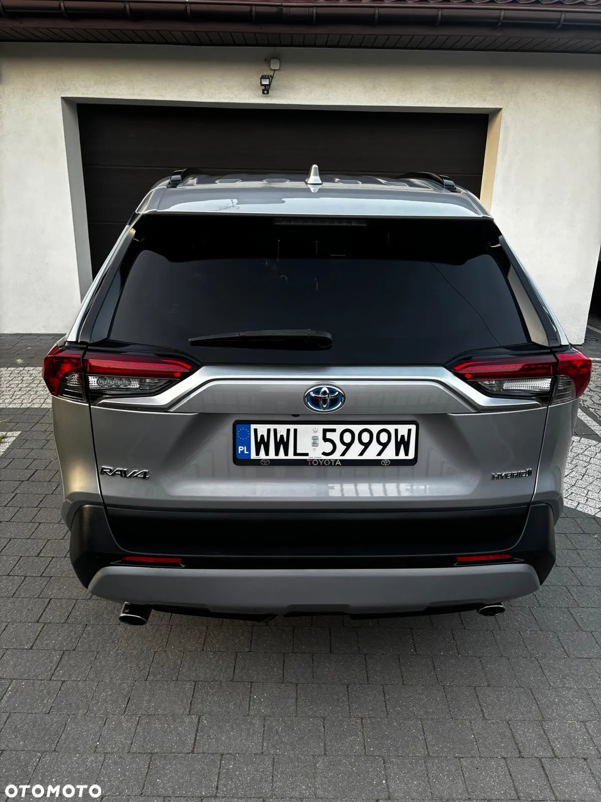 Toyota RAV4 - 4