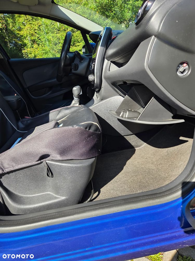 Renault Clio - 13
