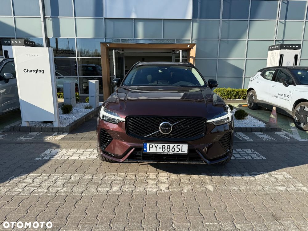 Volvo XC 60 T8 Plug-In Hybrid AWD Ultra Dark - 2