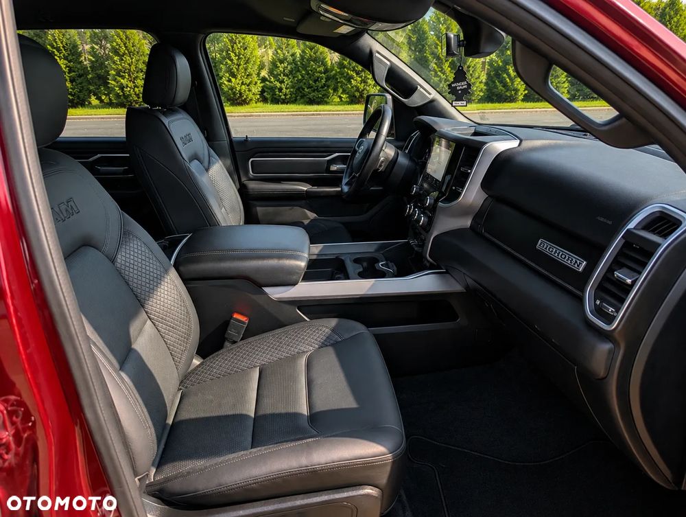RAM 1500 Crew Cab Shortbed Bighorn - 16