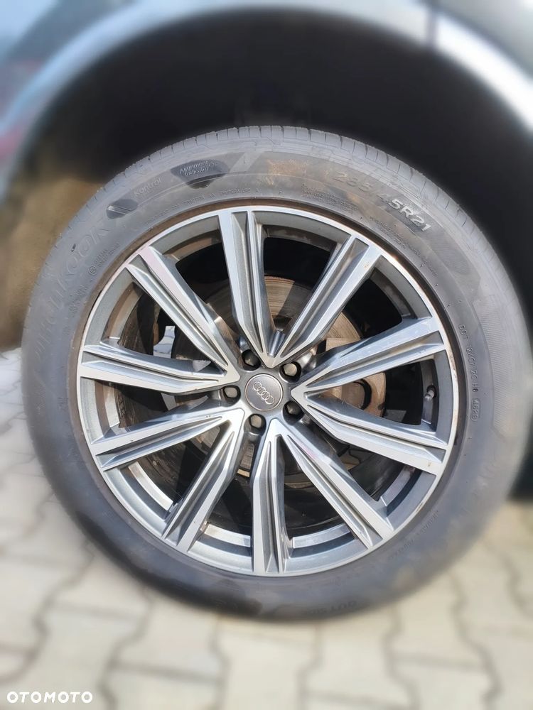 Audi Q7 - 12