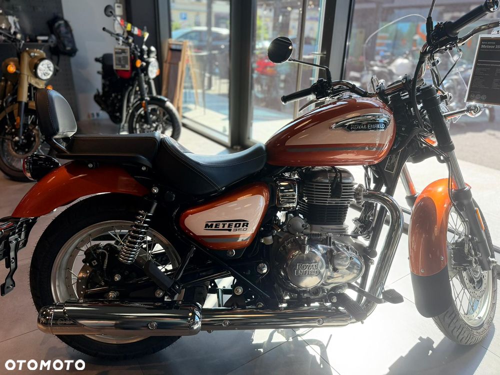 Royal Enfield Meteor - 2