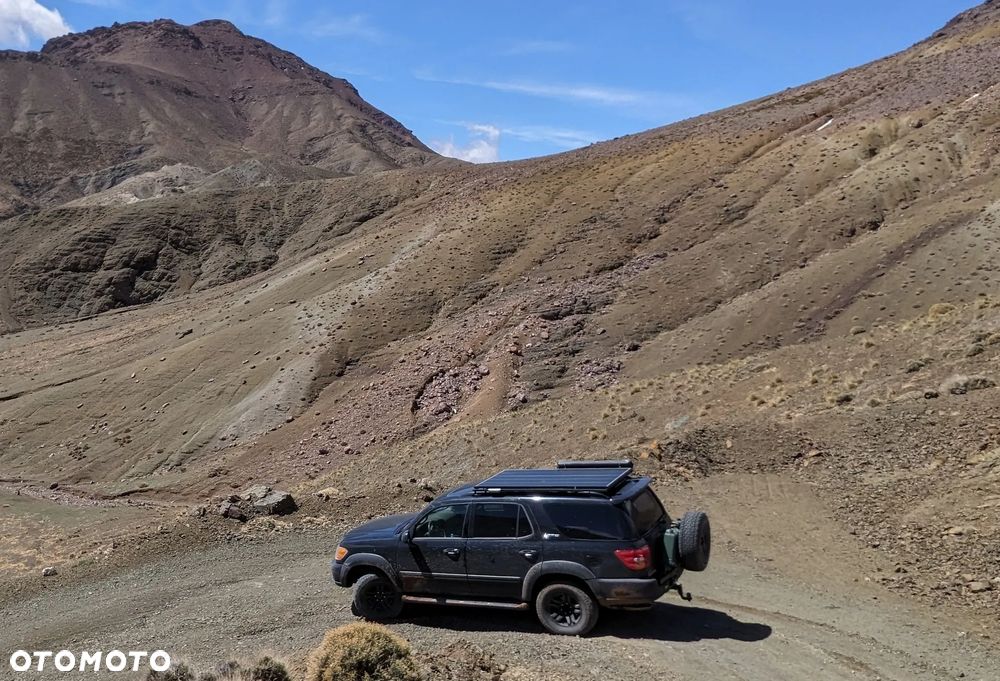 Toyota Sequoia - 18
