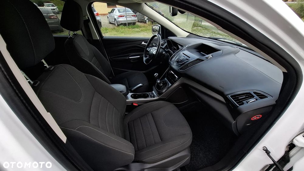 Ford Kuga 2.0 TDCi 4x4 Titanium - 31