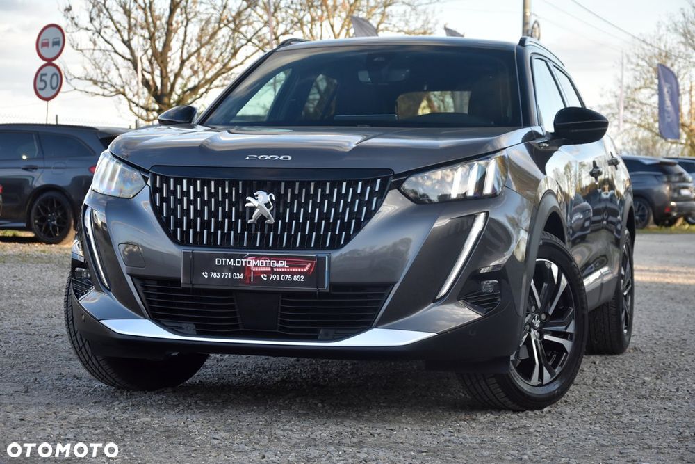 Peugeot 2008 PureTech 130 EAT8 GT - 12