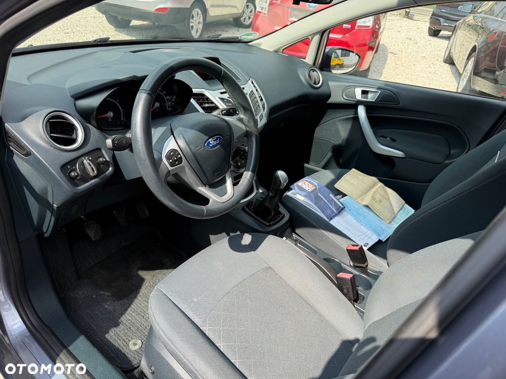 Ford Fiesta 1.25 Ghia - 13