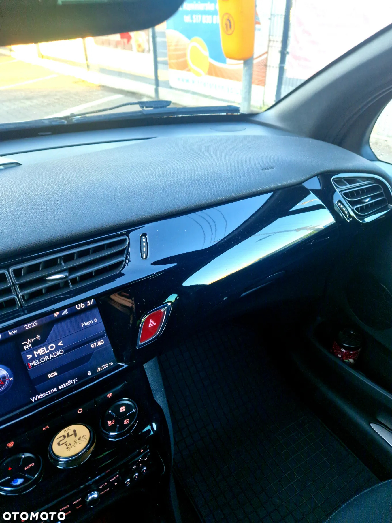 Citroën DS3 1.6 e-HDi SoChic - 14