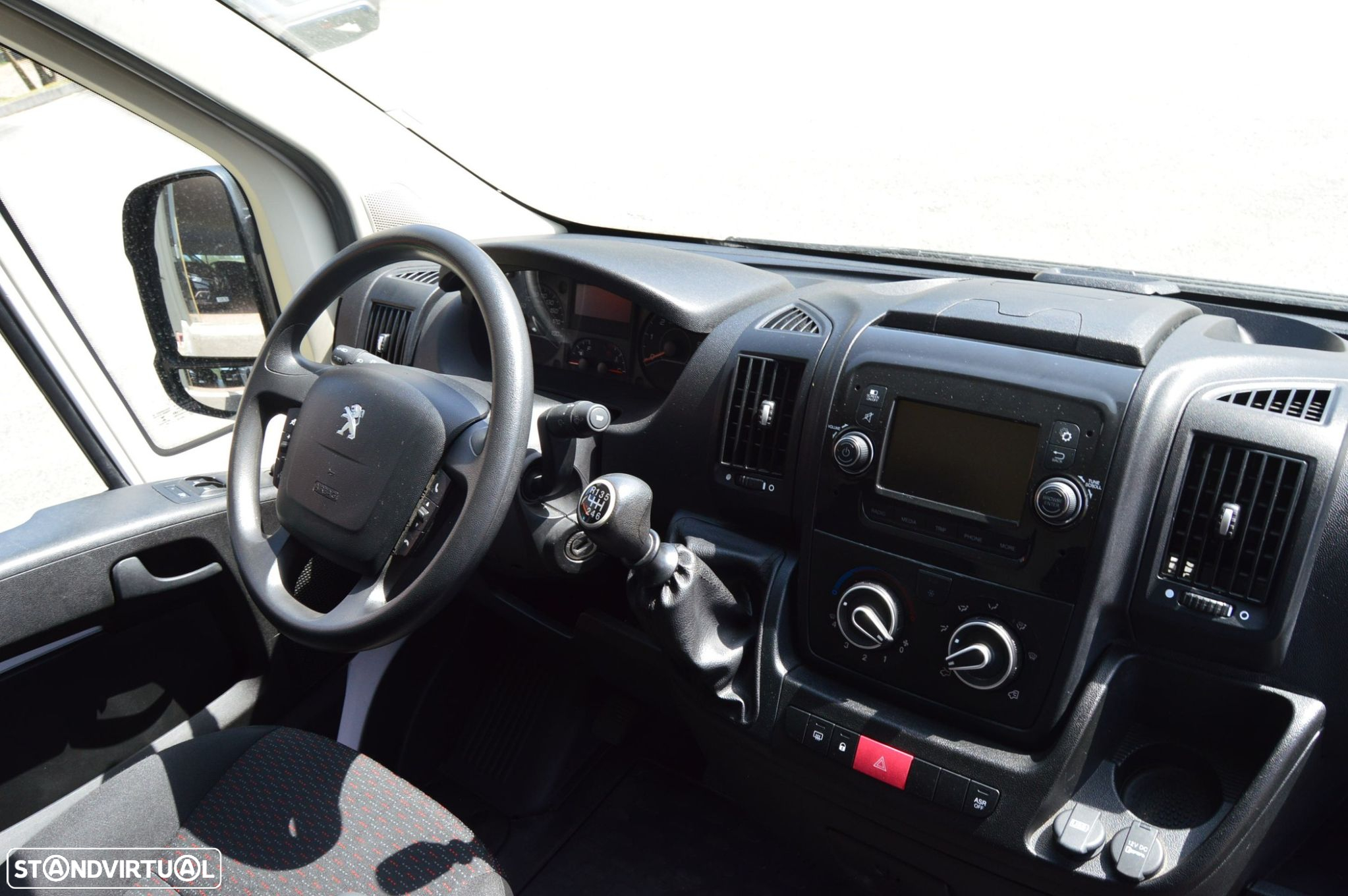 Peugeot Boxer 2.2 BlueHDi 333 L2 CD - 9