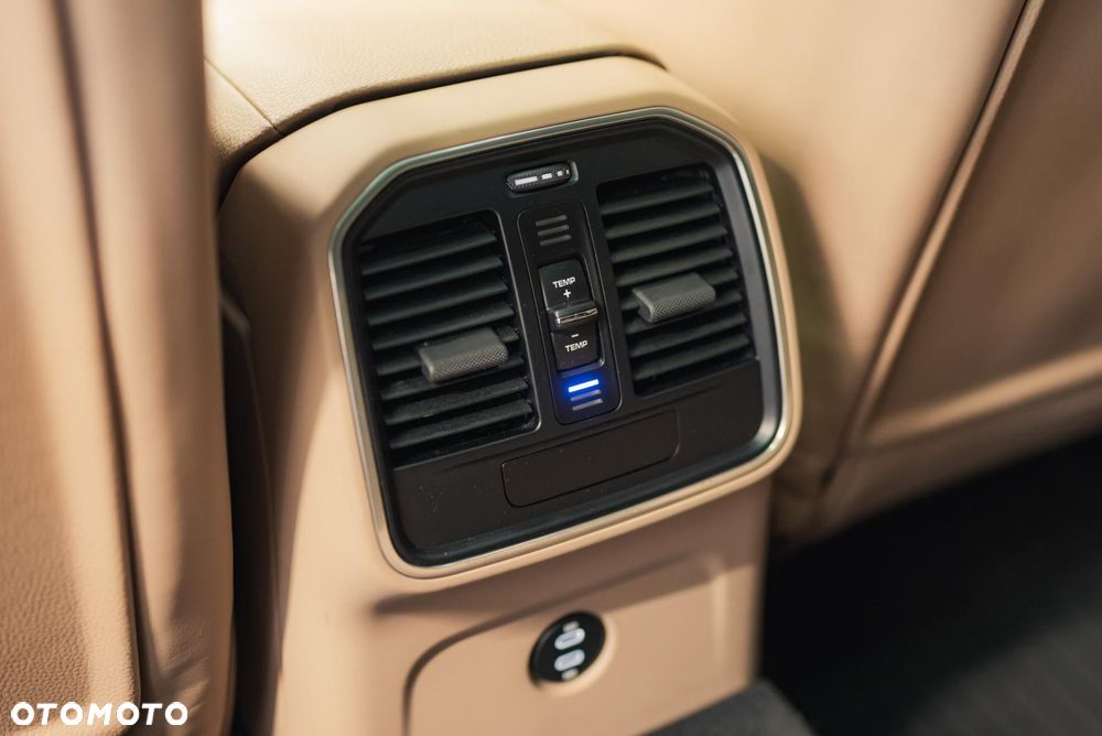 Porsche Macan - 35