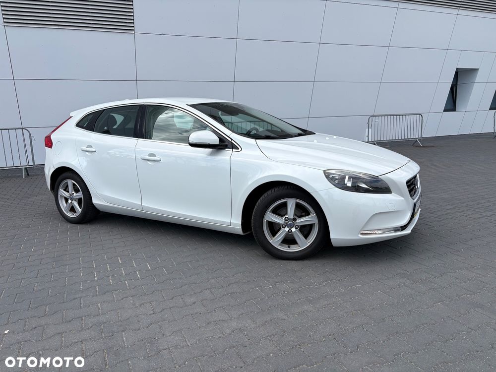 Volvo V40 D2 Summum - 3