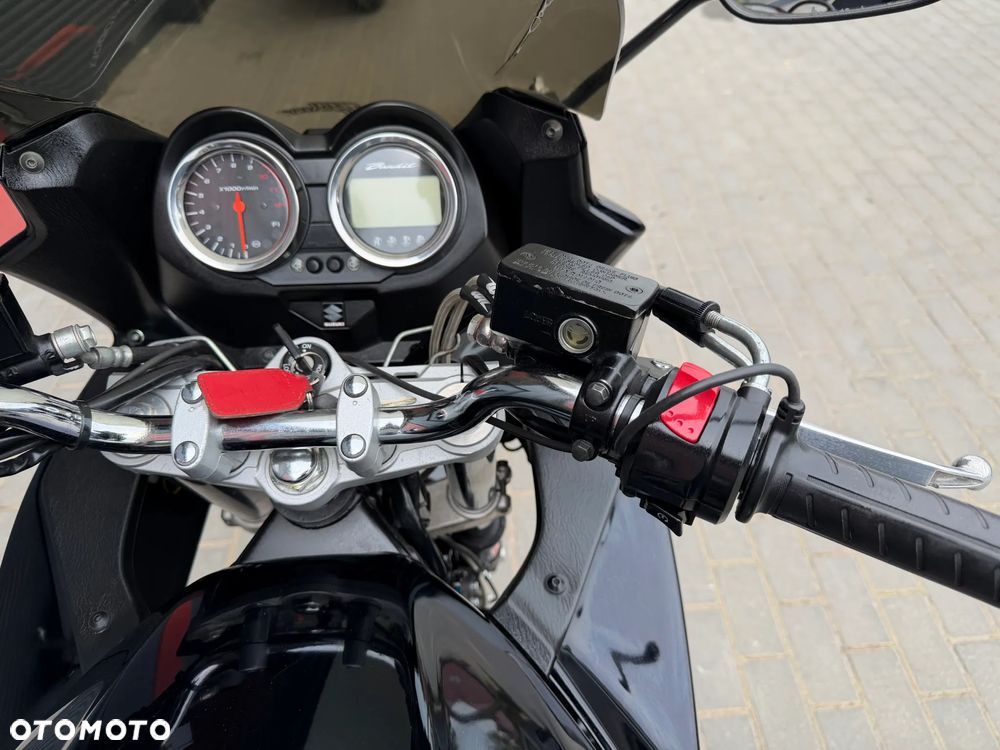 Suzuki Bandit - 25