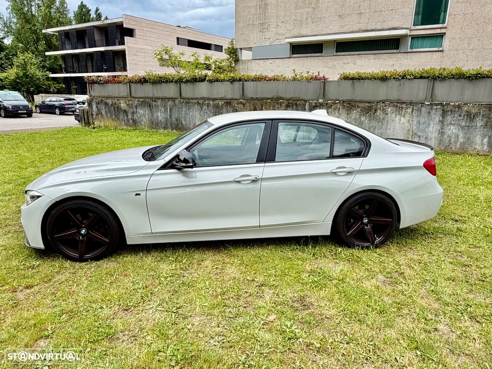 BMW 320 d Auto Pack M - 22