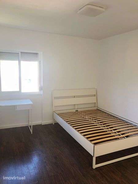 Arrenda-se apartamento T3 em Lisboa - Grande imagem: 4/8