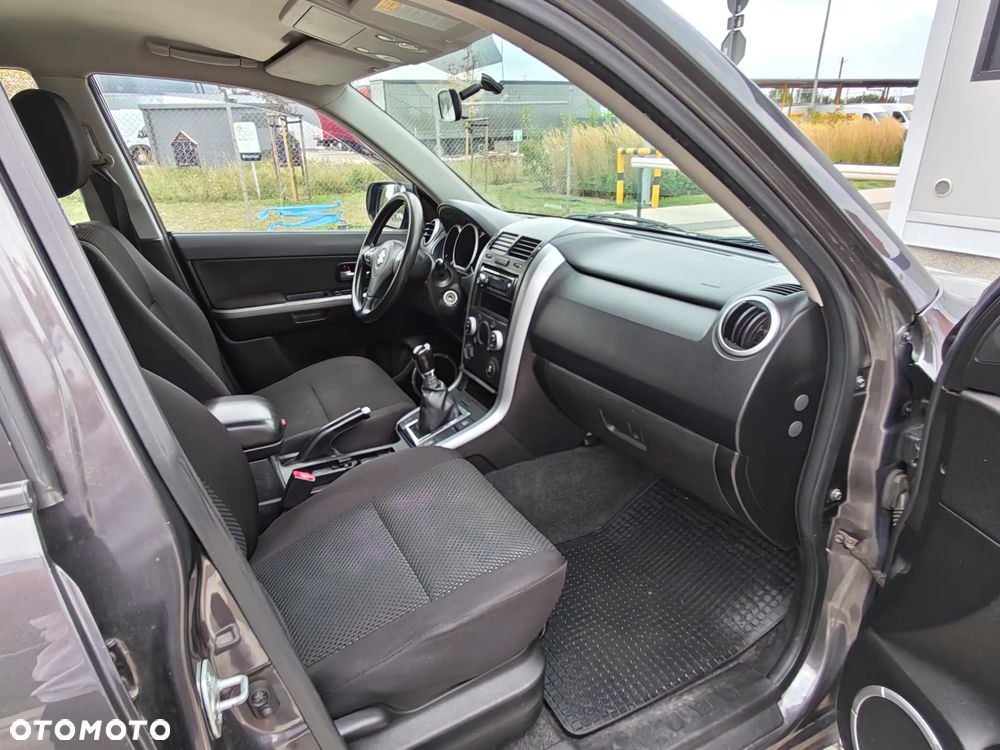 Suzuki Grand Vitara 1.9 DDiS Comfort - 7