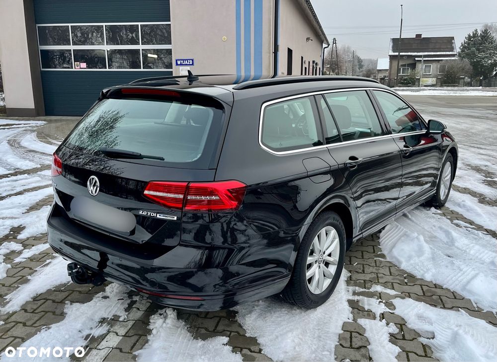 Volkswagen Passat Variant 2.0 TDI SCR DSG BlueMotion Comfortline - 8