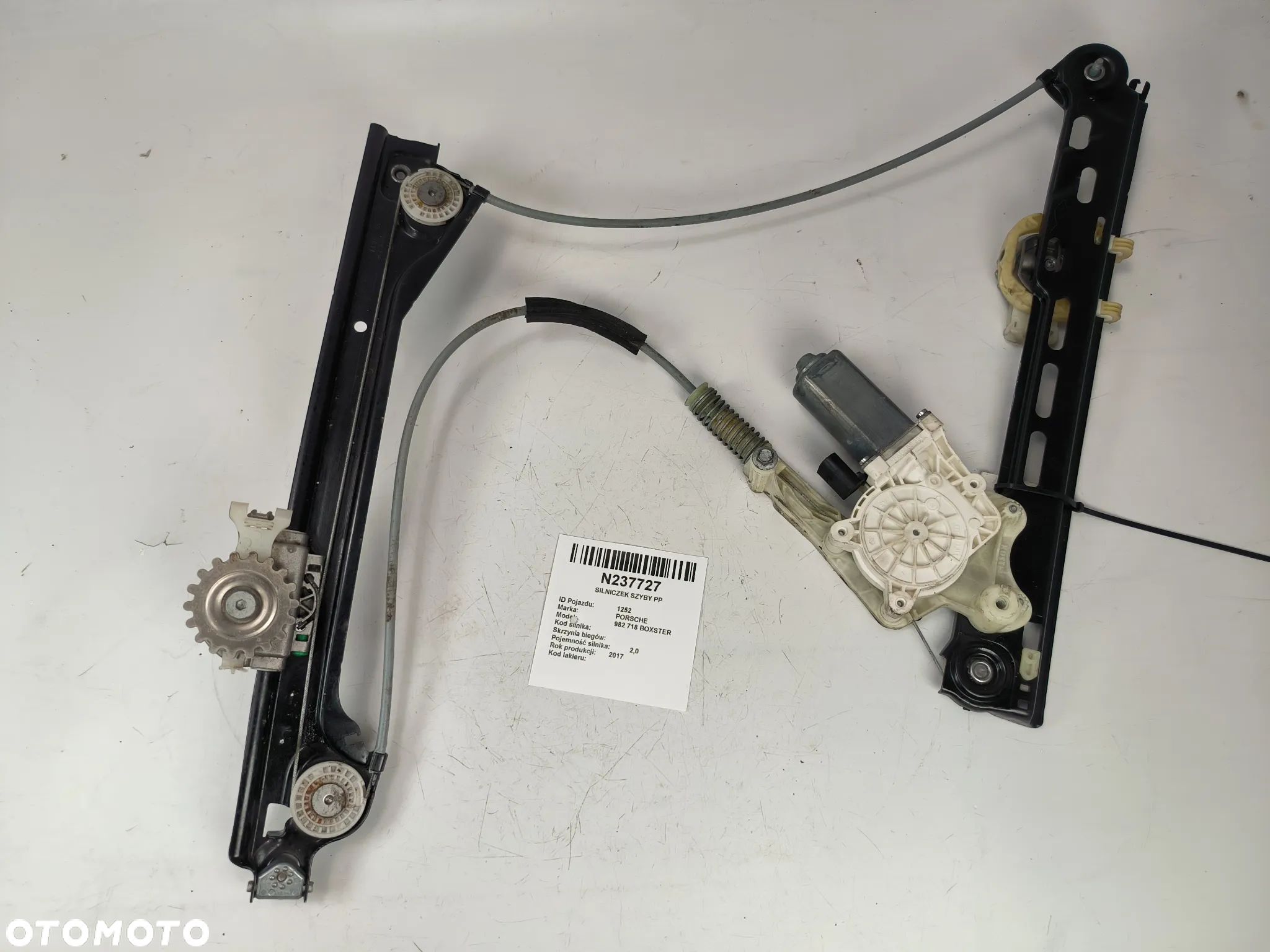 Elektryczny podnośnik szyby drzwi przednich lewy  99154207502 Porsche Boxtser 718  2017r. - 1