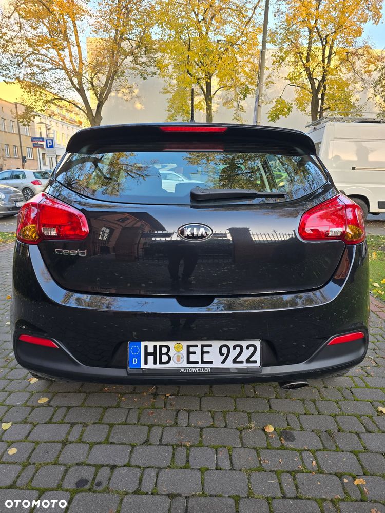 Kia Ceed - 28