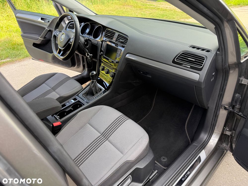Volkswagen Golf 1.4 TSI BlueMotion Technology Allstar - 12