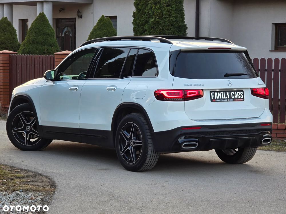 Mercedes-Benz GLB 200 d 4-Matic AMG Line 8G-DCT - 4