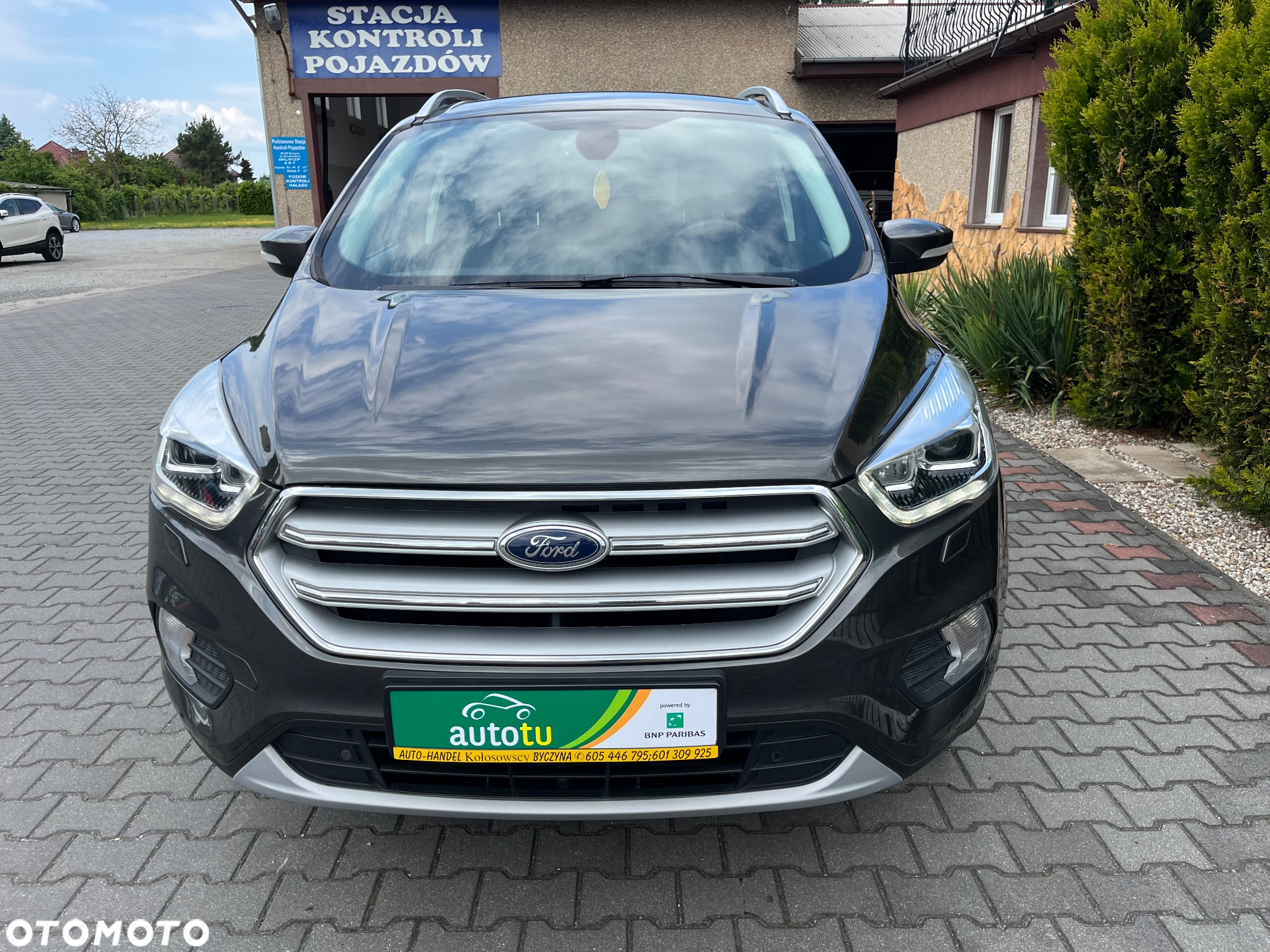 Ford Kuga 2.0 TDCi 2x4 Titanium - 10