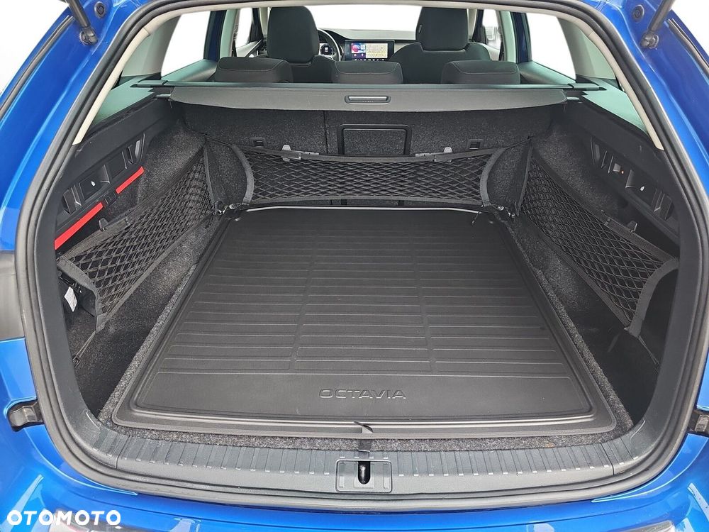 Skoda Octavia 2.0 TDI 4x4 Scout DSG - 37