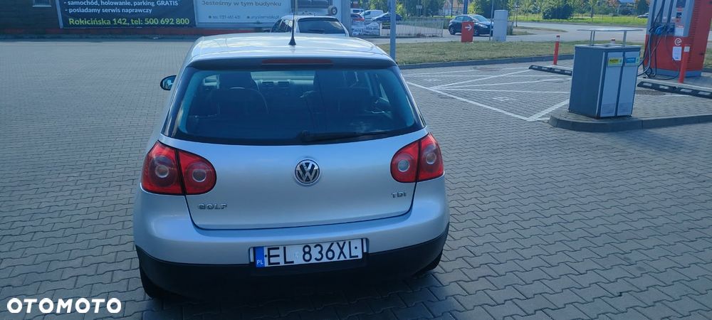 Volkswagen Golf - 4