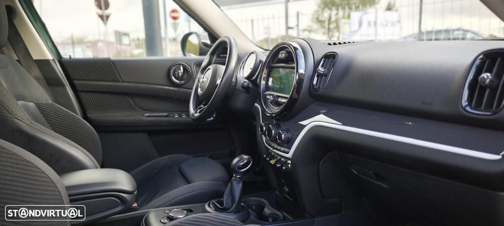 MINI Countryman Cooper SE ALL4 Auto - 23