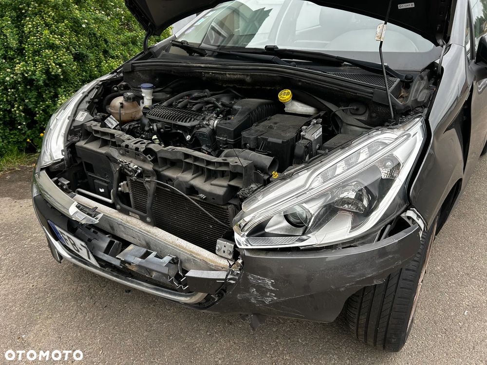 Peugeot 208 - 9