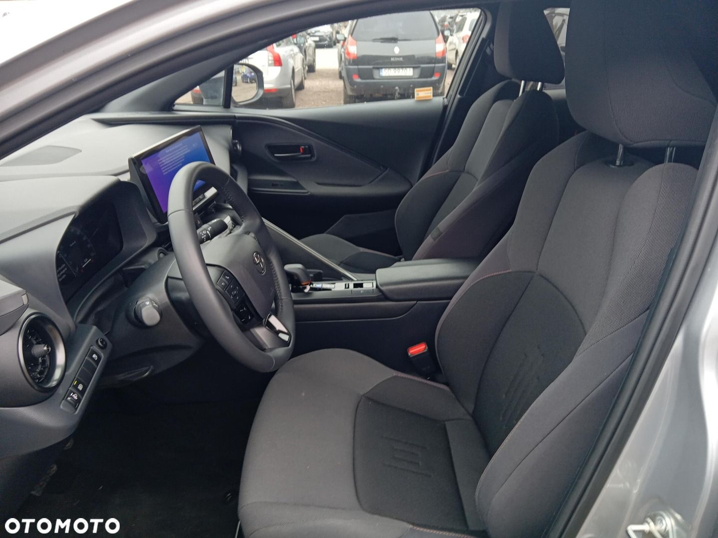 Toyota C-HR - 16