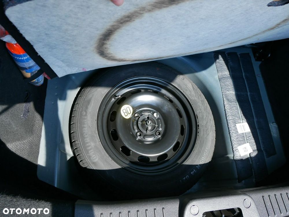 Ford Fiesta 1.0 Celebration - 26