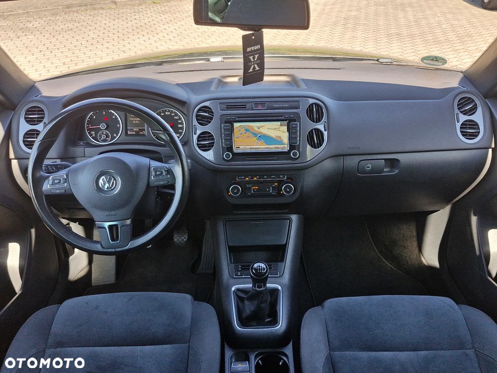 Volkswagen Tiguan 2.0 TDI DPF 4Motion Track & Avenue - 29