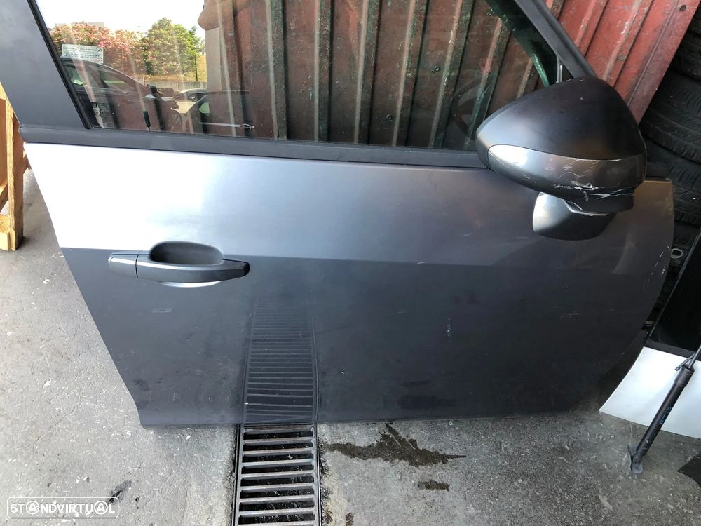 OPEL ZAFIRA C PORTA FRENTE DIREITA - PF631 - 2