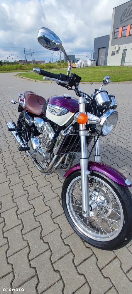 Triumph Adventurer - 9