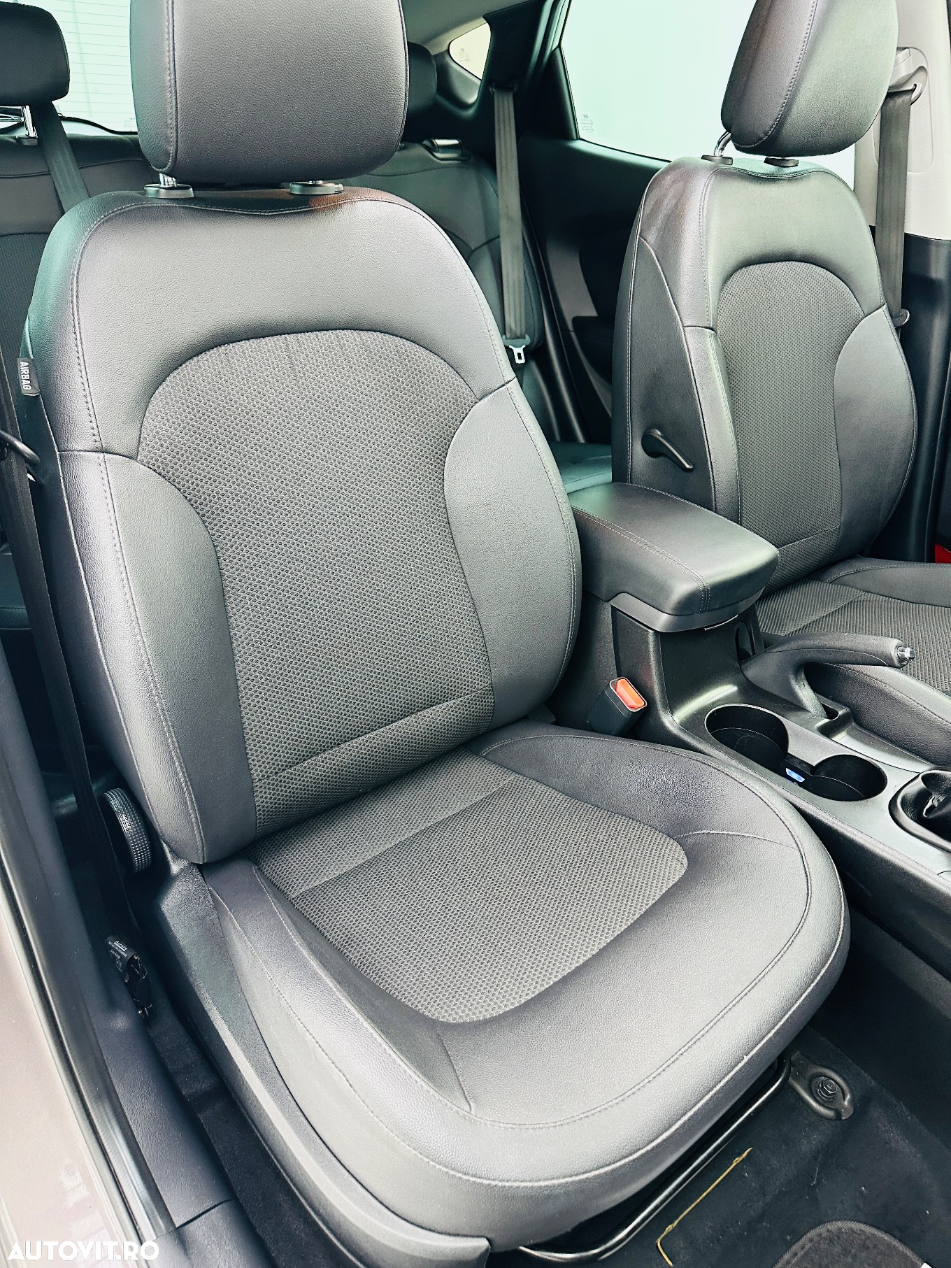 Hyundai ix35 1.7 CRDI 2WD Fifa World Cup Edition - 19