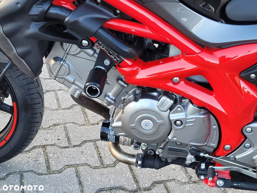 Suzuki Gladius - 21