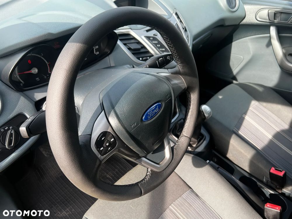 Ford Fiesta 1.25 Ambiente - 13