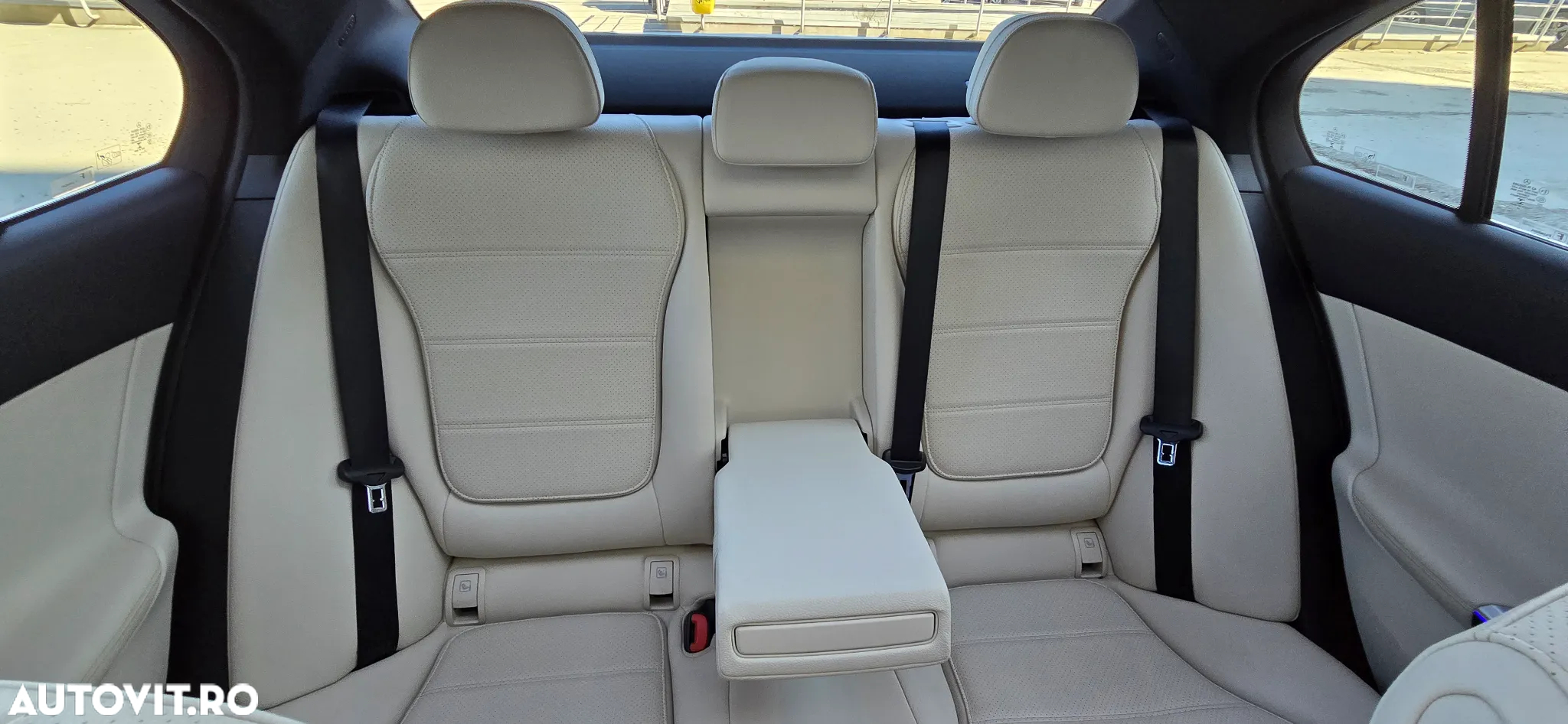 Mercedes-Benz C 300 e 9G-TRONIC Avantgarde Advanced - 16