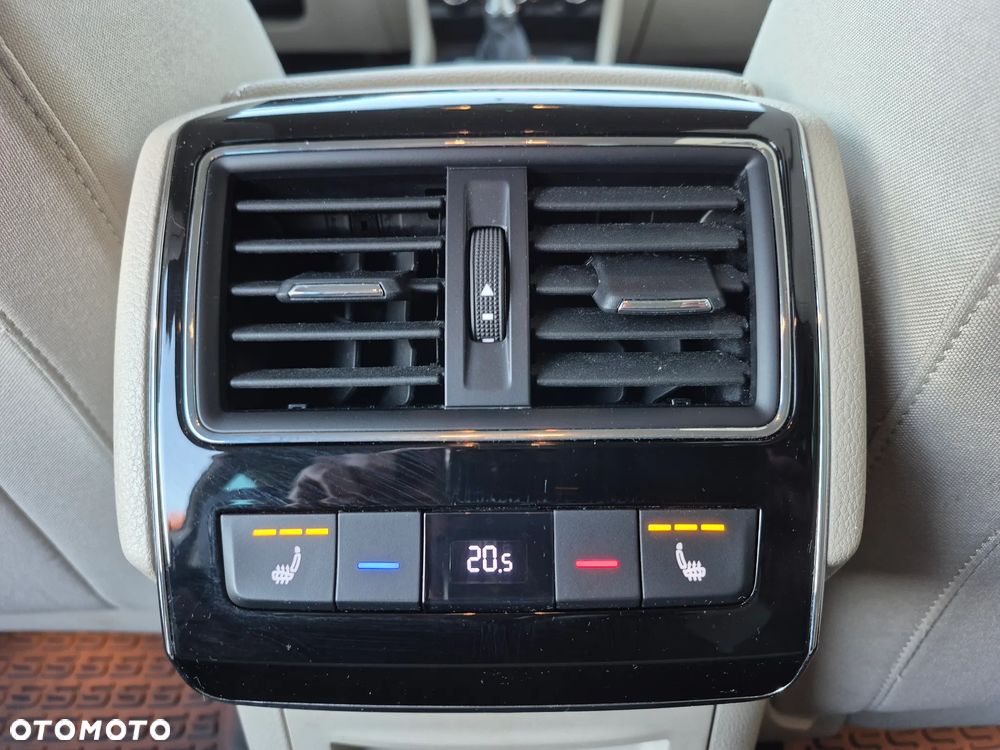 Skoda Superb 1.5 TSI ACT Style DSG - 20