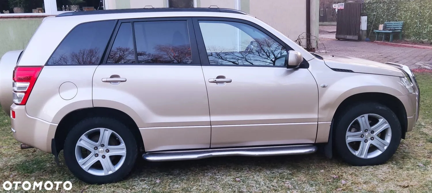 Suzuki Grand Vitara 2.0 De luxe - 13