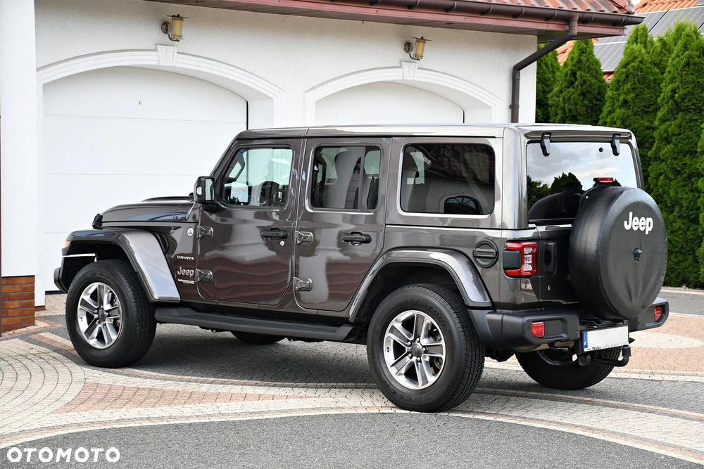 Jeep Wrangler Unlimited GME 2.0 Turbo Sahara - 14